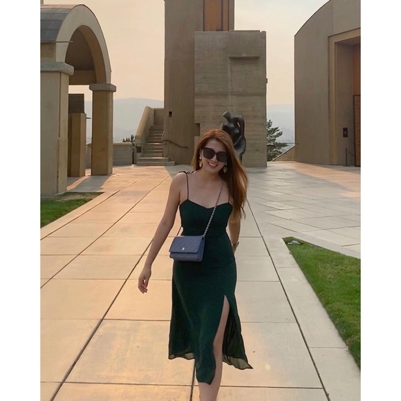 Reformation Juliette Dress in Emerald - Picture 4 of 10